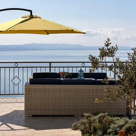 Lilly Villa Podgora (Split-Dalmatia)